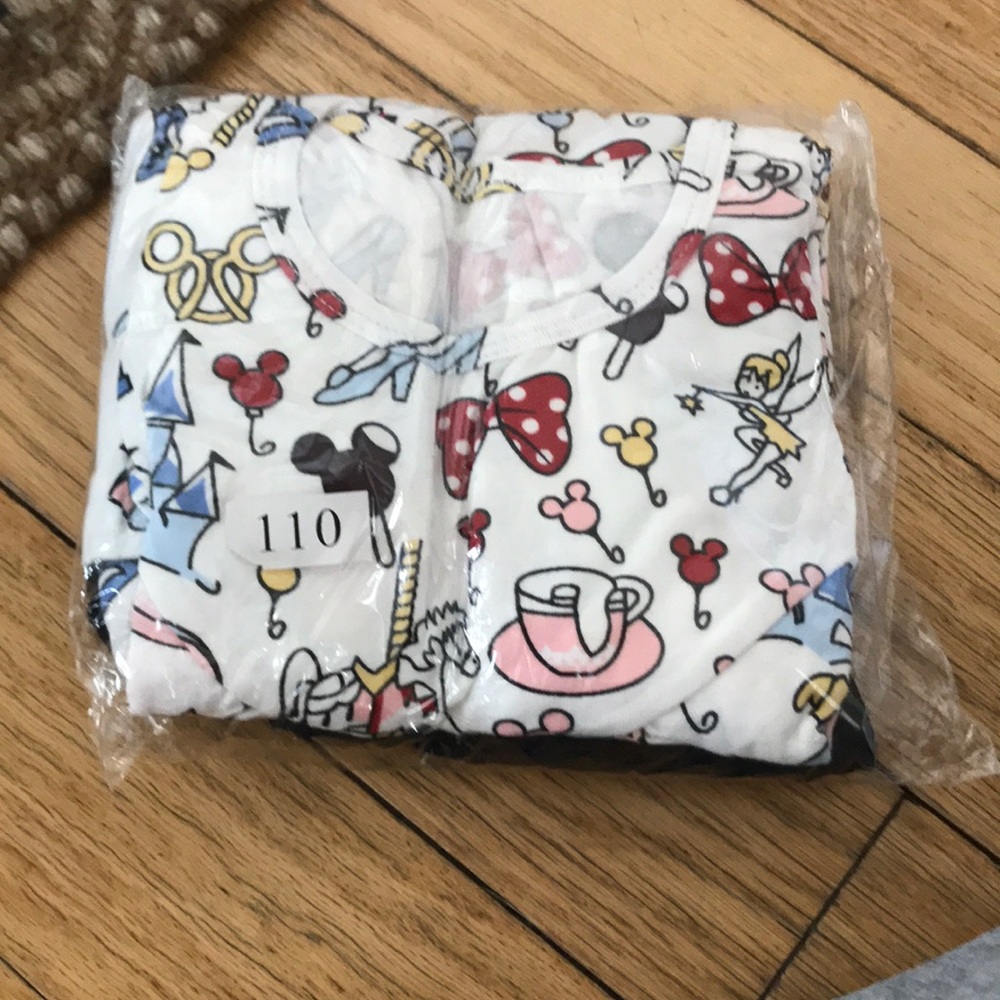 Disney girls outfit